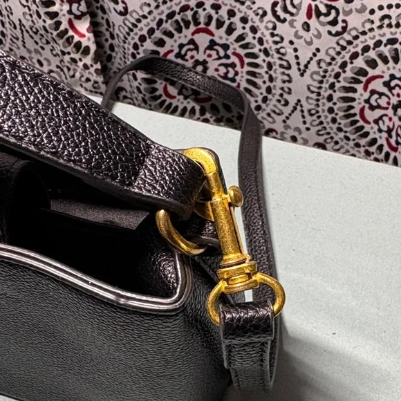 Tory Burch Britten Small Bucket Bag – Black Pebbled Leather with Gold Hardware
